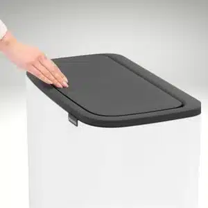 פח אשפה למטבח טאצ