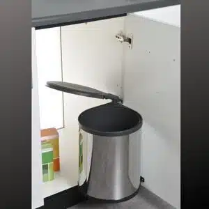 פח אשפה למטבח פנימי